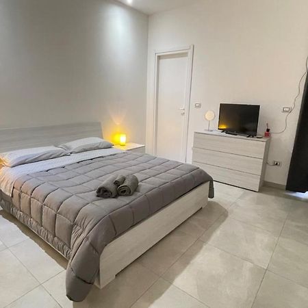 Al Quattordici Apartment บรินดิซิ ภายนอก รูปภาพ