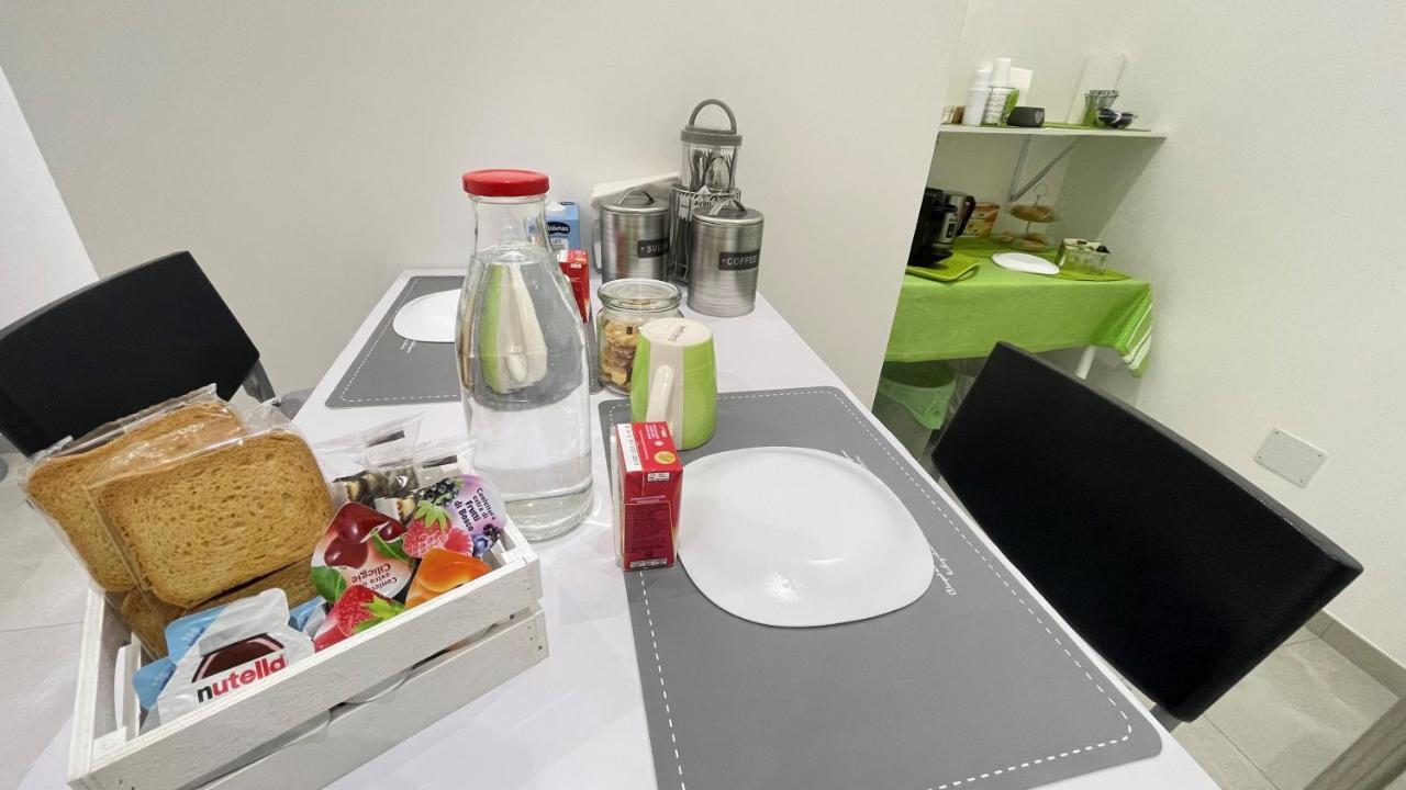 Al Quattordici Apartment บรินดิซิ ภายนอก รูปภาพ