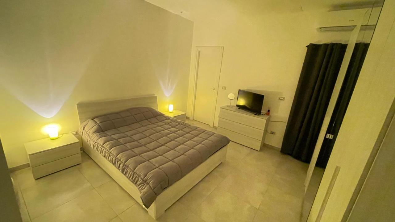 Al Quattordici Apartment บรินดิซิ ภายนอก รูปภาพ